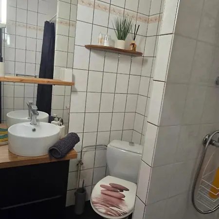 Apartment Avec Jardin A